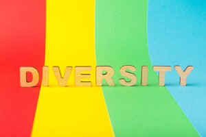Arco-íris escrito Diversidade na frente